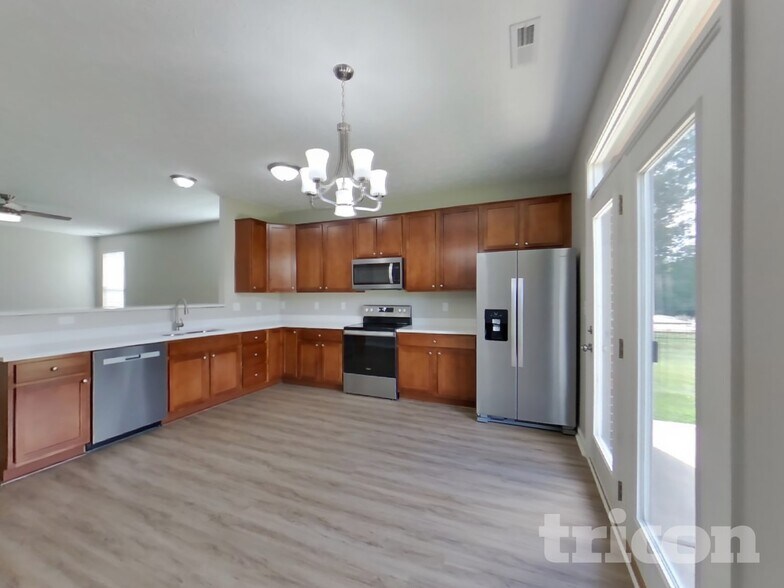 Building Photo - 8140 Elsen Ridge