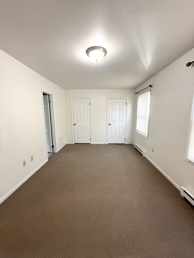 Building Photo - 1308 S Mt Joy St