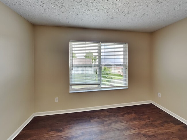 Building Photo - 3848 Sugarbark Dr