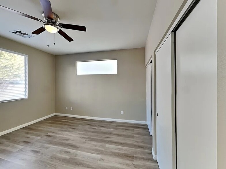 Building Photo - 5952 Hickory Nut Ave
