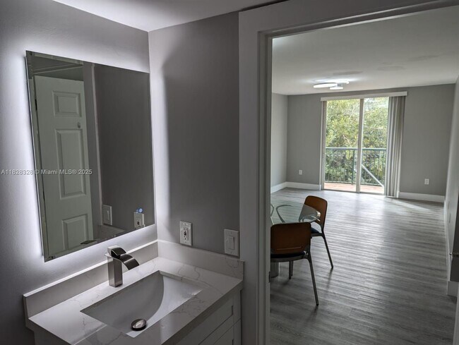 Building Photo - 8888 Collins Ave