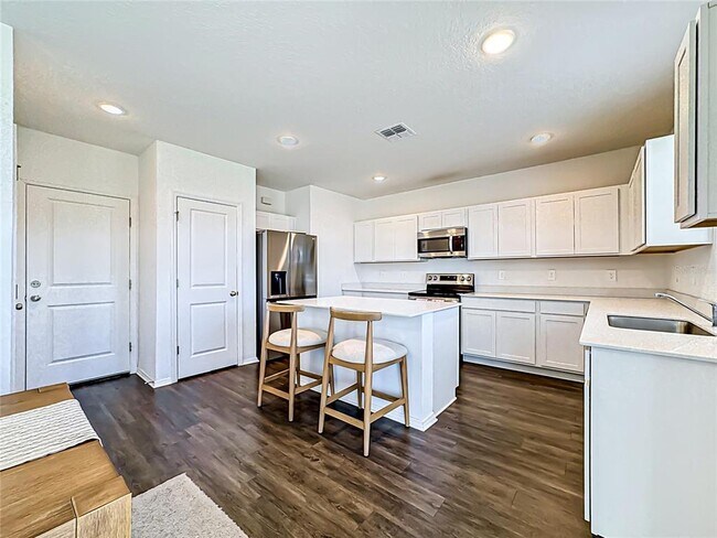 Building Photo - 13019 Bluff Oak Wy