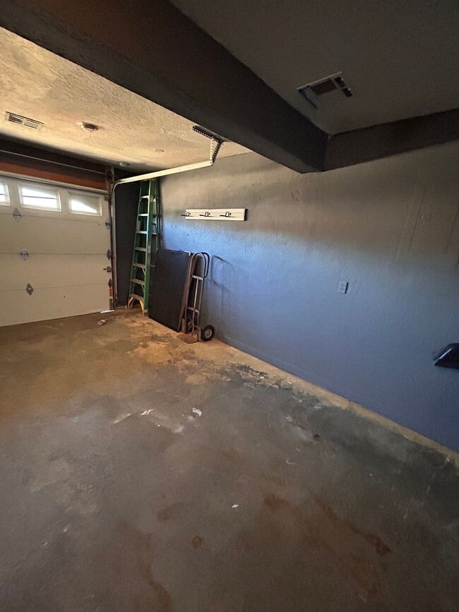 Building Photo - A MUST HAVE HOME FOR YOUR FAMILY