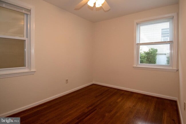 Building Photo - 6733 Gouthier Rd