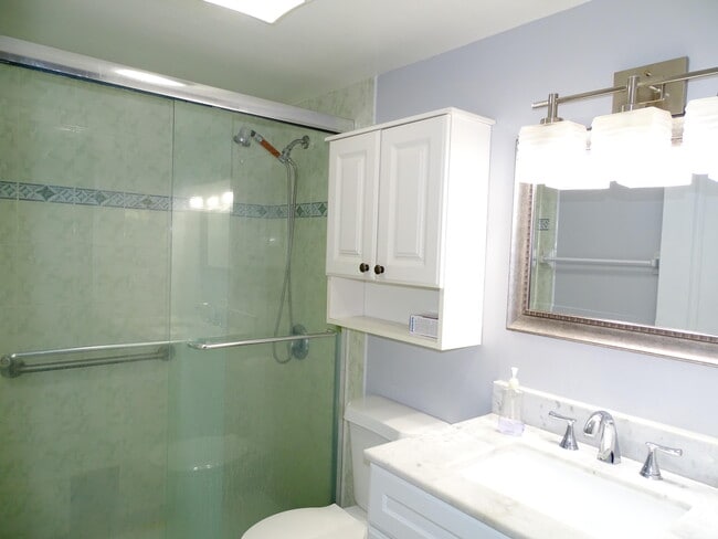 Building Photo - 2200 Springdale Blvd