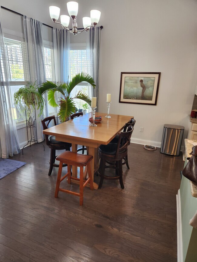 Dining Area - 156 Laurel Hill Pl