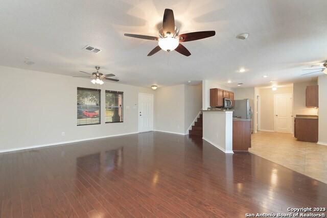 Building Photo - 9307 Mimosa Manor