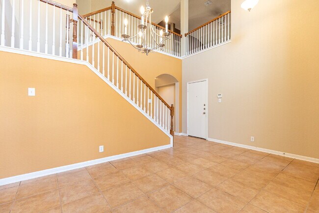 Building Photo - 8922 Weimer Forest