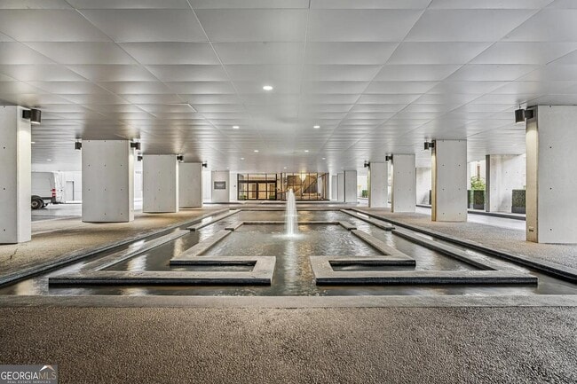 Building Photo - 145 15th St NE