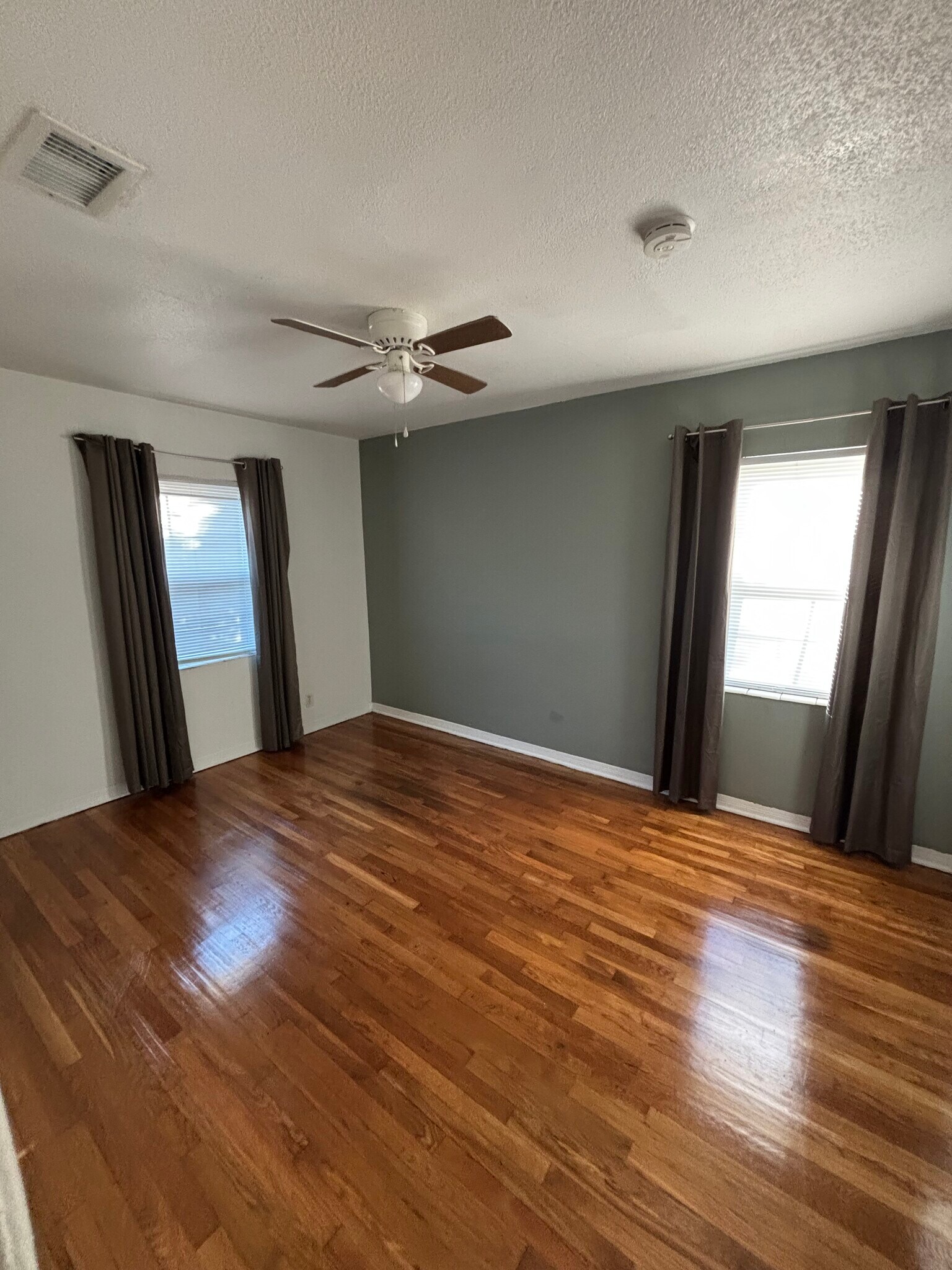 Building Photo - 2710 Green St