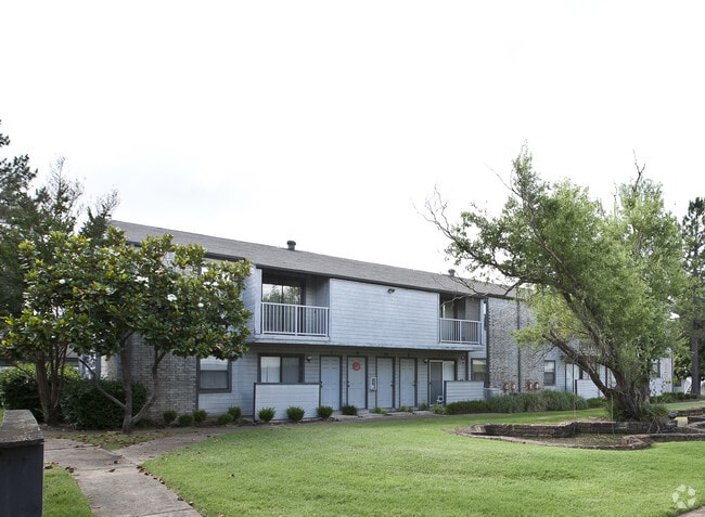 Building Photo - Shadowbrook Apartments