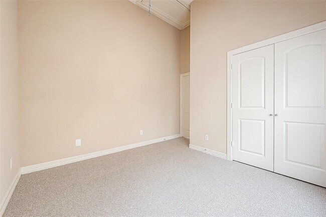 Building Photo - 6014 Hamman St