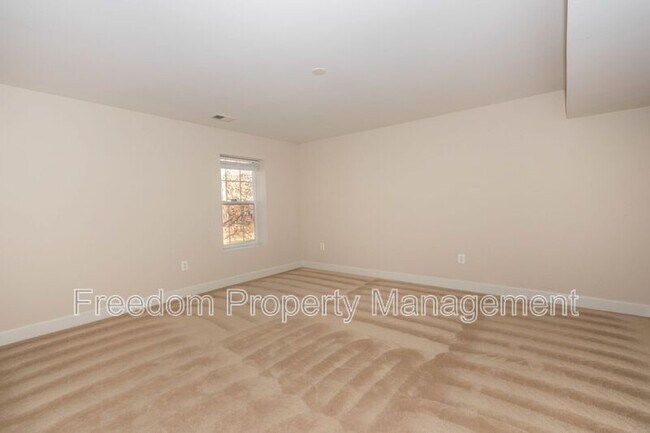 Building Photo - 10774 Monocacy Way