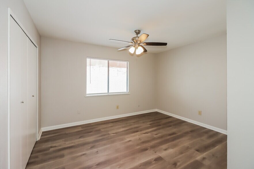 Building Photo - 15411 Empanada Dr