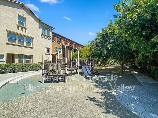 Building Photo - 638 Cedarville Ln
