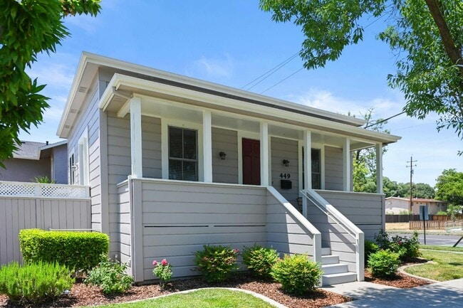 Building Photo - 449 J St