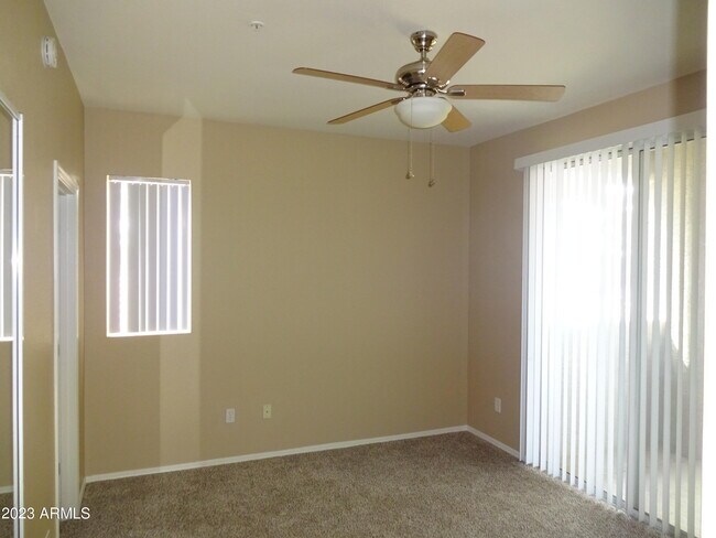 Building Photo - 2929 W Yorkshire Dr