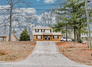 Building Photo - 8 Saint Mark Rd