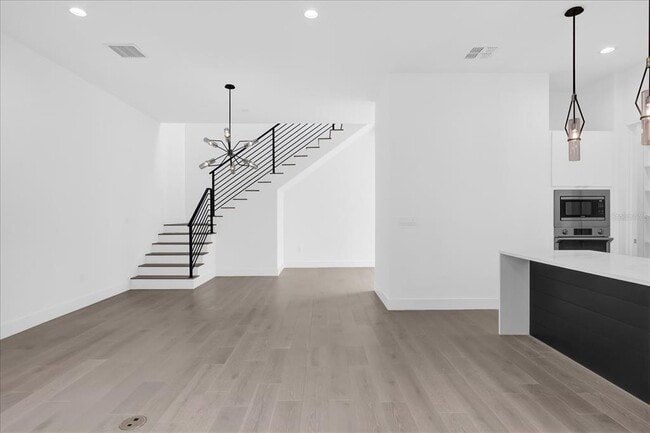 Building Photo - 1776 Mondrian Cir