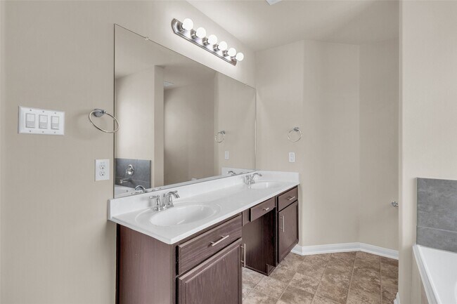 Building Photo - 15003 Winter Valley Ct