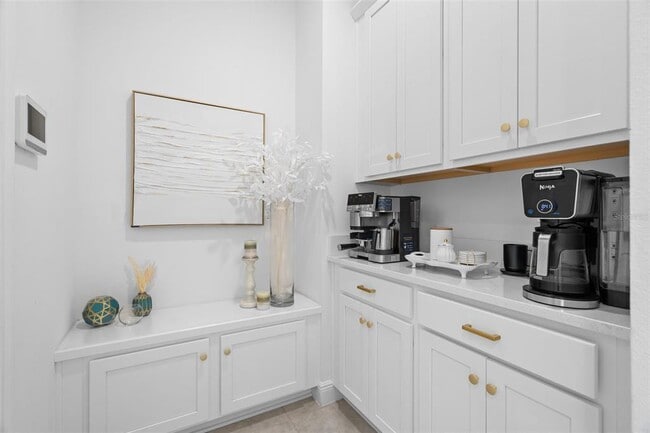 Building Photo - 13736 Larkton Ln