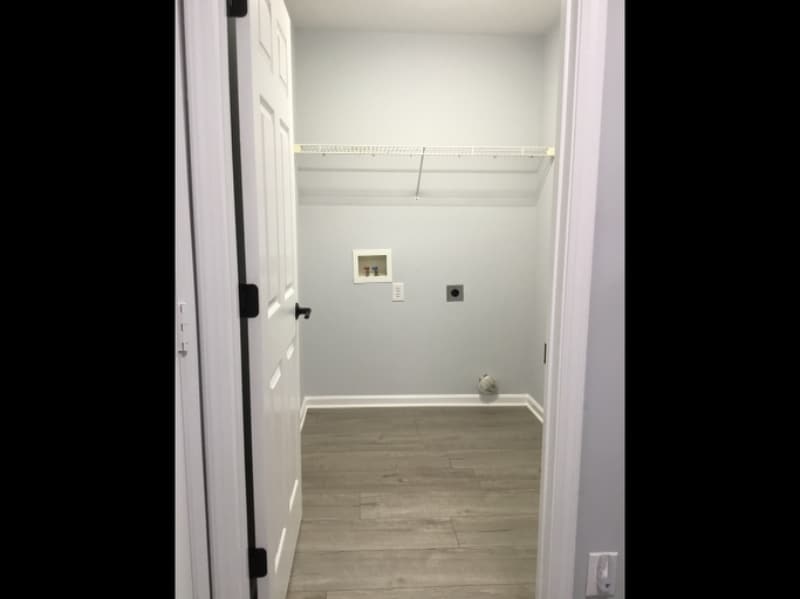 Building Photo - 1609 Tate Rd