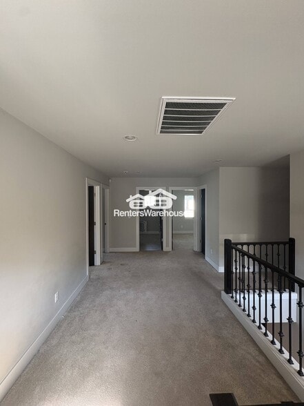 Building Photo - 16809 1st Pl W