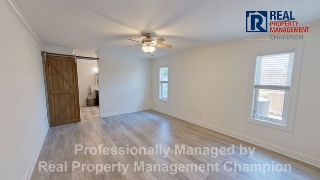 Building Photo - 3 BD/2.5 BA Home in MacCumber Terrace Neighborhood Minutes from Wrightsville Beach