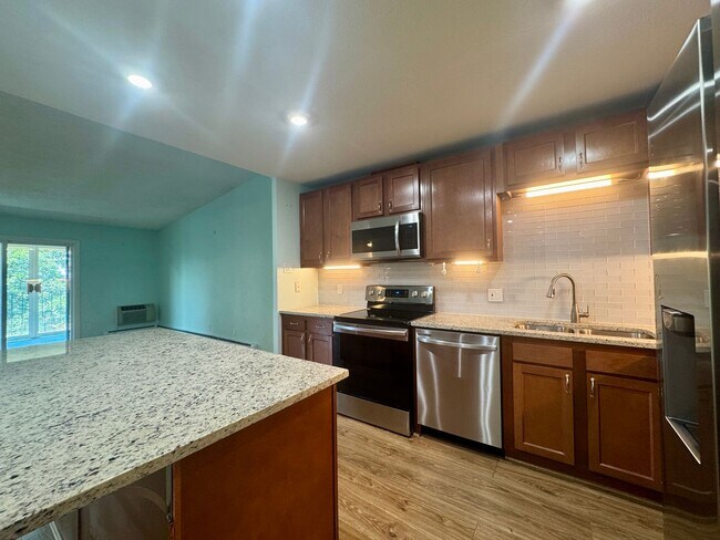 Building Photo - 3082 S Wheeling Way