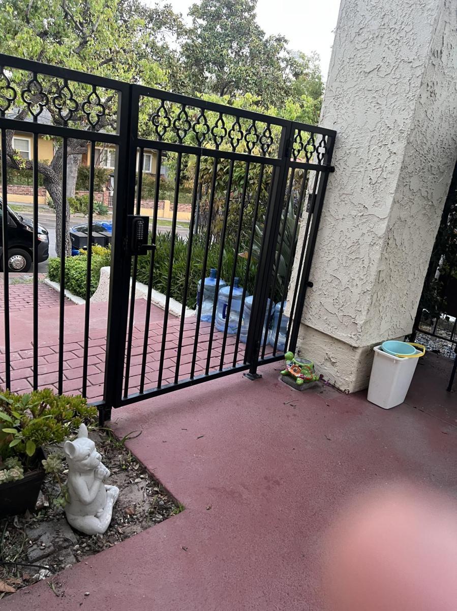 Building Photo - 659 W Terrylynn Pl