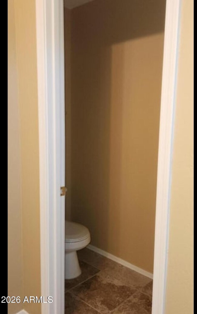 Building Photo - 2134 W Pleasant Ln