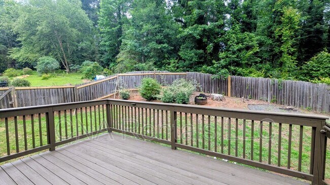 Building Photo - 3290 Forest Creek Dr SW