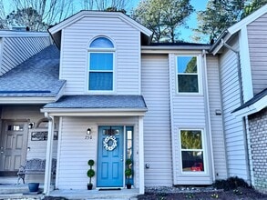 Building Photo - Like New & Ready NOW! 2 Primary Suites w/Private Baths! Reserved Parking, Community Pool & MUCH M...