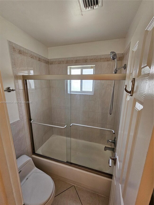 Building Photo - 4279 Greenbriar Ln