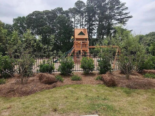 Building Photo - 1643 Villageside Ct