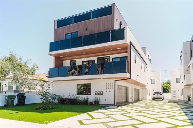 Building Photo - 5654 Cartwright Ave