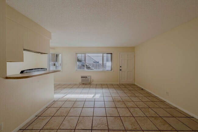 Building Photo - CORONADO