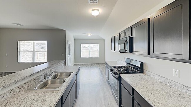 Building Photo - 9704 Laredo Ln