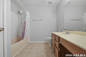 Building Photo - 323 Amberdale Oak