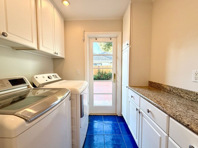 Building Photo - Beautifully Renovated Silicon Valley Home ...