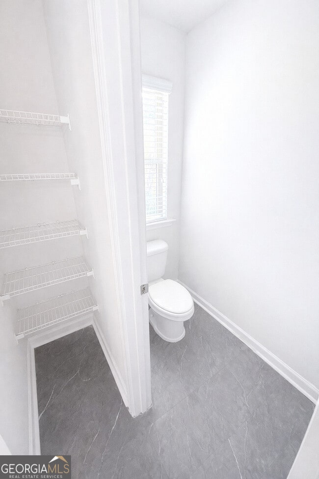 Building Photo - 214 Patriots Wy