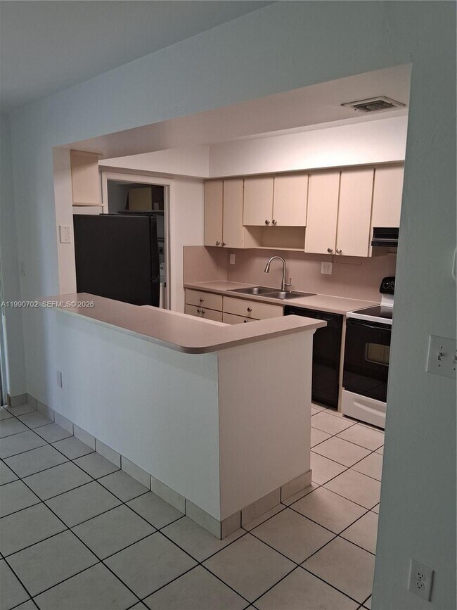 Building Photo - 8401 SW 107th Ave