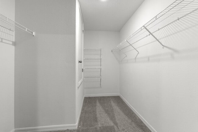 Building Photo - LIKE NEW Home for Rent in Cypress Mill!