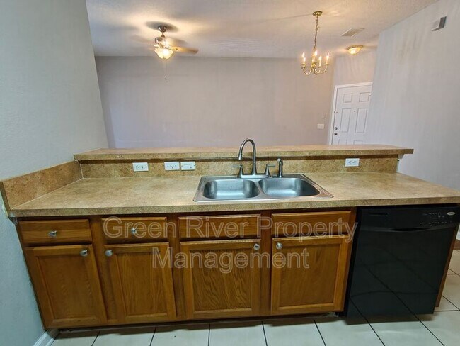 Building Photo - 3631 Kirkpatrick Cir