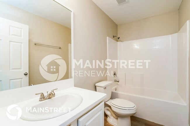 Building Photo - 3800 34th St SW