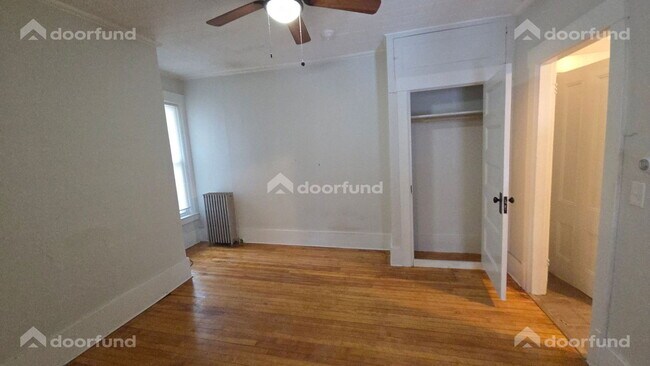 Building Photo - 46 E Main St