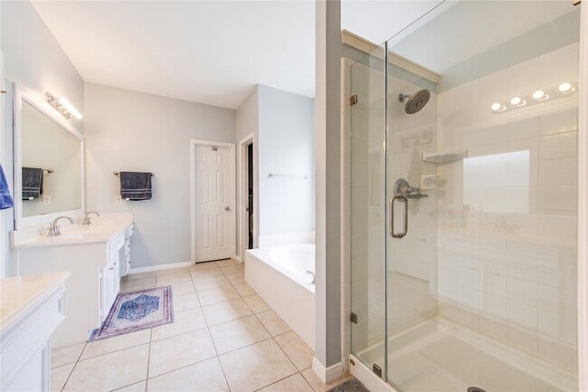 Building Photo - 5911 Canyon Brook Ct
