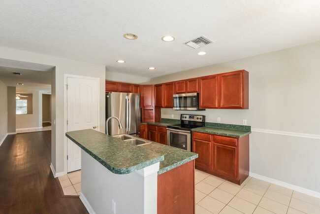 Building Photo - 13512 Blue Sunfish Ct