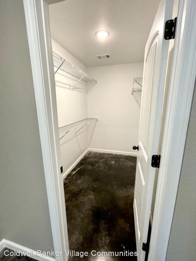 Building Photo - 3 br, 2 bath House - 1208 Timberpoint Circle