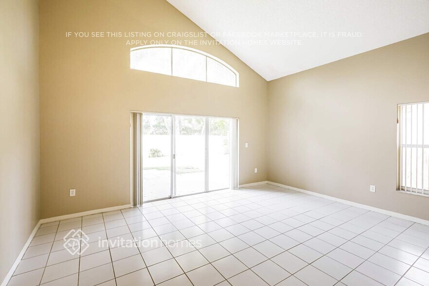 Building Photo - 4415 SW 153rd Ave